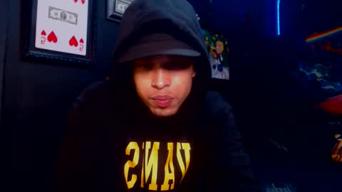  ONLYFANS   online show from 5, 2, 2025