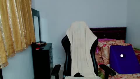 Snapshot of lily_benet1 chatting on 15, 2, 2025 LILYB online show from 15, 2, 2025