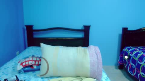 Snapshot of lily_benet1 chatting on 15, 9, 2025 LILYB online show from 15, 9, 2025