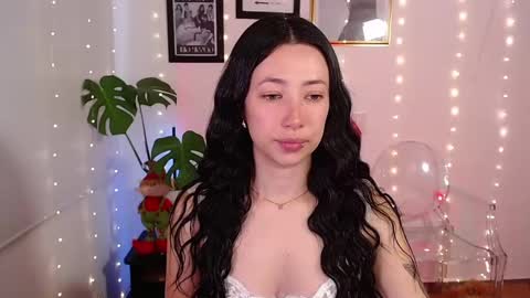 Snapshot of lily_evans_ chatting on 10, 12, 2024 just lily online show from 10, 12, 2024