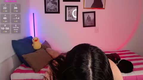 Snapshot of lily_evans_ chatting on 23, 1, 2025 just lily online show from 23, 1, 2025