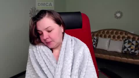 Lily online show from 11, 2, 2025