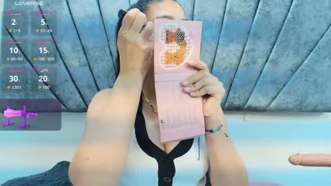 Snapshot of lily_meghan chatting on 18, 7, 2026 LILY MEGHAN online show from 18, 7, 2026