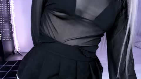 Lily online show from 5, 3, 2025