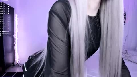 Lily online show from 6, 3, 2025