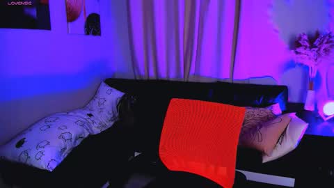 Snapshot of lily_xbaby chatting on 23, 9, 2025 LILY online show from 23, 9, 2025