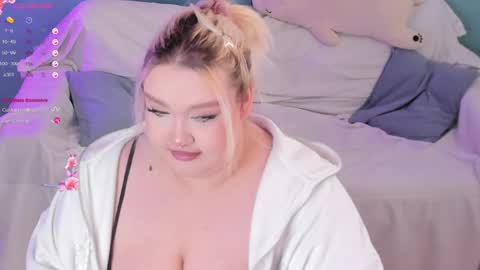 Snapshot of lilybelll chatting on 19, 2, 2025 Lily online show from 19, 2, 2025