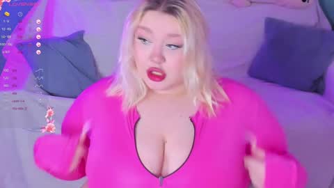 Snapshot of lilybelll chatting on 23, 2, 2025 Lily online show from 23, 2, 2025