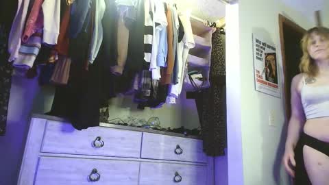 Snapshot of lilybvixen chatting on 13, 2, 2026 lilybvixen online show from 13, 2, 2026