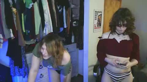 Snapshot of lilybvixen chatting on 6, 3, 2026 lilybvixen online show from 6, 3, 2026