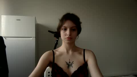 Snapshot of lilycandy_ chatting on 6, 3, 2025 lilycandy_ online show from 6, 3, 2025