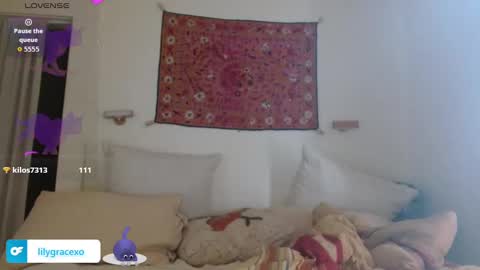 Lily Grace online show from 13, 11, 2025