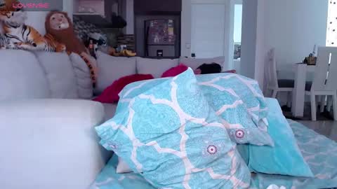 Lily.. online show from 14, 2, 2025