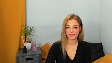 Lily online show from 20, 12, 2024