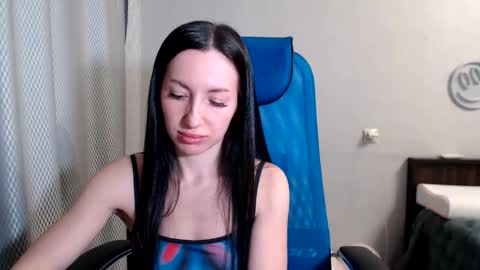 Snapshot of lilymellow chatting on 7, 12, 2024 Lily online show from 7, 12, 2024