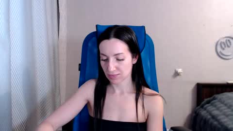 Snapshot of lilymellow chatting on 12, 12, 2024 Lily online show from 12, 12, 2024