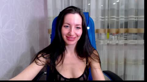 Snapshot of lilymellow chatting on 15, 2, 2025 Lily online show from 15, 2, 2025