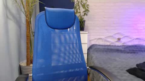 Snapshot of lilymellow chatting on 25, 9, 2025 Lily online show from 25, 9, 2025