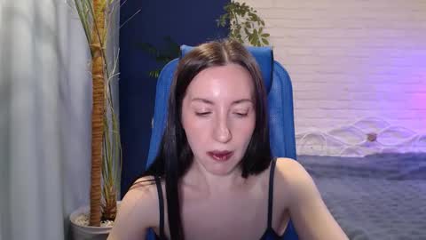 Snapshot of lilymellow chatting on 29, 9, 2025 Lily online show from 29, 9, 2025