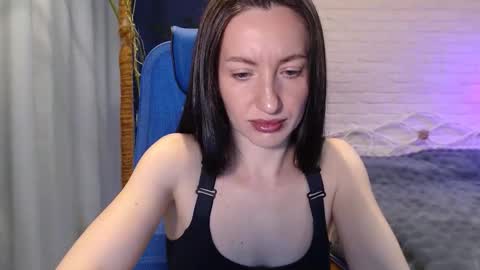 Snapshot of lilymellow chatting on 3, 10, 2025 Lily online show from 3, 10, 2025