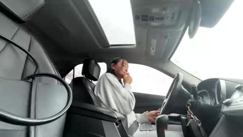 Snapshot of lilypowpow chatting on 24, 3, 2026 lilypowpow online show from 24, 3, 2026