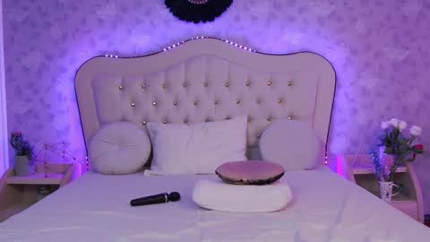      online show from 8, 3, 2025