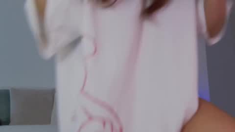 Snapshot of lilyroselyn chatting on 18, 10, 2025 Lily online show from 18, 10, 2025