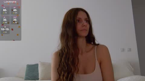 Snapshot of lilyroselyn chatting on 15, 11, 2025 Lily online show from 15, 11, 2025