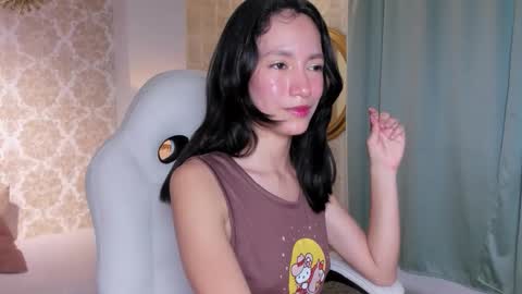 lilythea_ online show from 14, 11, 2025