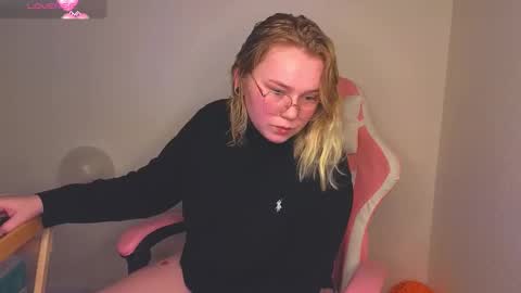 Snapshot of lime_cat chatting on 14, 11, 2025 lime cat online show from 14, 11, 2025