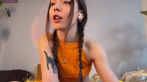 lin_cherie online show from 16, 11, 2025