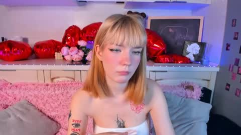 Lina blueeyed    GMT3 1100-1700 Mon Wed Thu Sat Sun online show from 10, 2, 2025