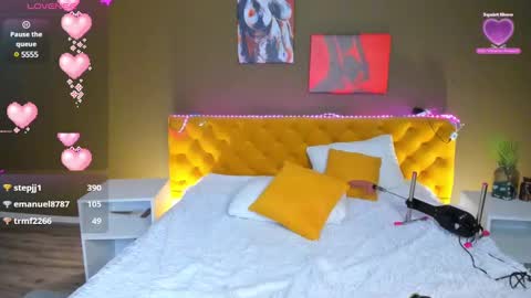 Lina blueeyed    GMT3 1100-1700 Mon Wed Thu Sat Sun online show from 12, 3, 2025