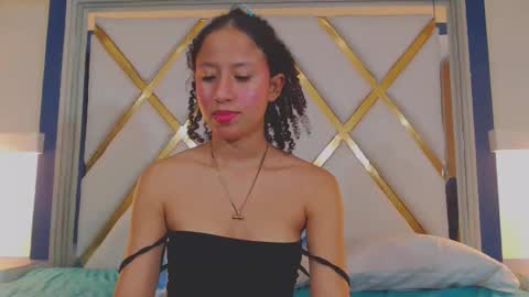 Snapshot of lina_kl chatting on 8, 10, 2025 lina_kl online show from 8, 10, 2025
