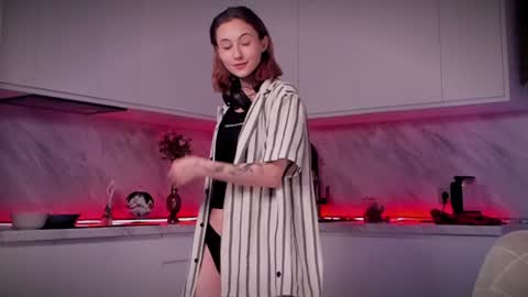 Lina -  online show from 14, 12, 2024