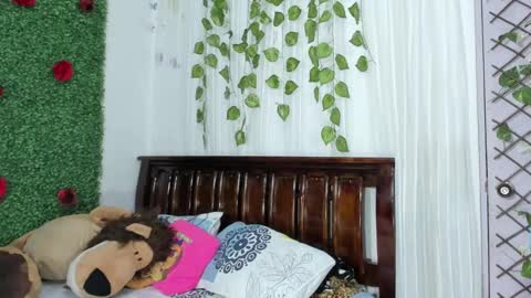 Snapshot of lina_paola chatting on 8, 3, 2025 paola online show from 8, 3, 2025