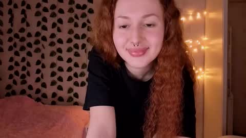 Snapshot of lina_red_x chatting on 14, 9, 2025 Lina Red X online show from 14, 9, 2025