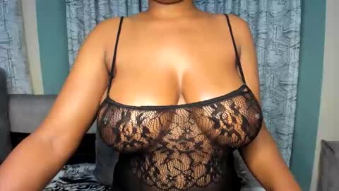 Snapshot of lina_sexy58 chatting on 4, 12, 2025 lina sexy58 online show from 4, 12, 2025