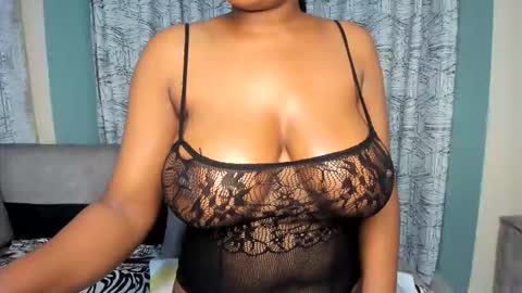 Snapshot of lina_sexy58 chatting on 13, 12, 2025 lina sexy58 online show from 13, 12, 2025