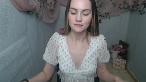 Lina online show from 7, 1, 2025