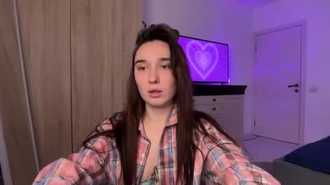 Snapshot of linabbb chatting on 28, 10, 2025 Lina online show from 28, 10, 2025