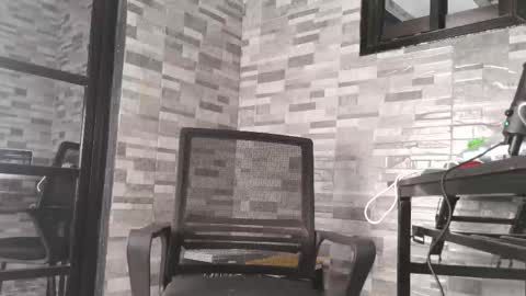 LinaDebie online show from 2, 12, 2025