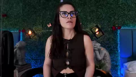 Snapshot of linagh chatting on 10, 6, 2026 Lina online show from 10, 6, 2026