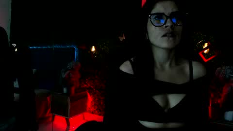 Snapshot of linagh chatting on 1, 7, 2026 Lina online show from 1, 7, 2026