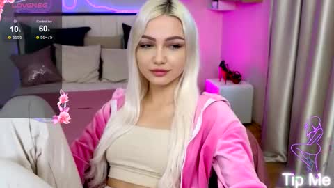 I am Lina online show from 15, 10, 2025