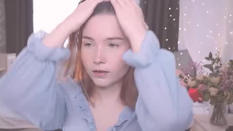 Snapshot of linalyy chatting on 2, 10, 2025 Lina online show from 2, 10, 2025