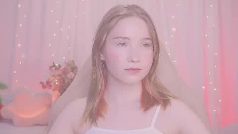 Snapshot of linalyy chatting on 27, 11, 2025 Lina online show from 27, 11, 2025