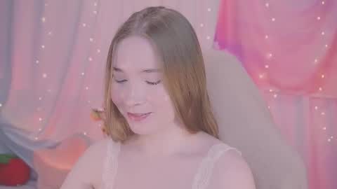 Snapshot of linalyy chatting on 19, 12, 2025 Lina online show from 19, 12, 2025