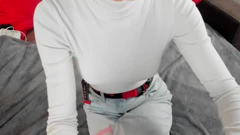 Snapshot of linashy_ chatting on 27, 10, 2025 Lina online show from 27, 10, 2025