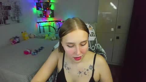 Snapshot of linatruly chatting on 26, 5, 2026 Lina online show from 26, 5, 2026